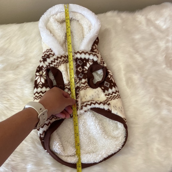Pet fuzzy hooded sweater - Picture 5 of 8